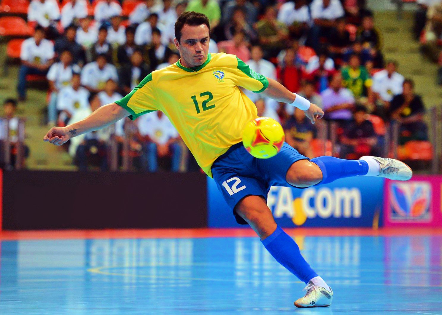 Falcão é eleito melhor jogador de futsal do mundo pela quinta vez