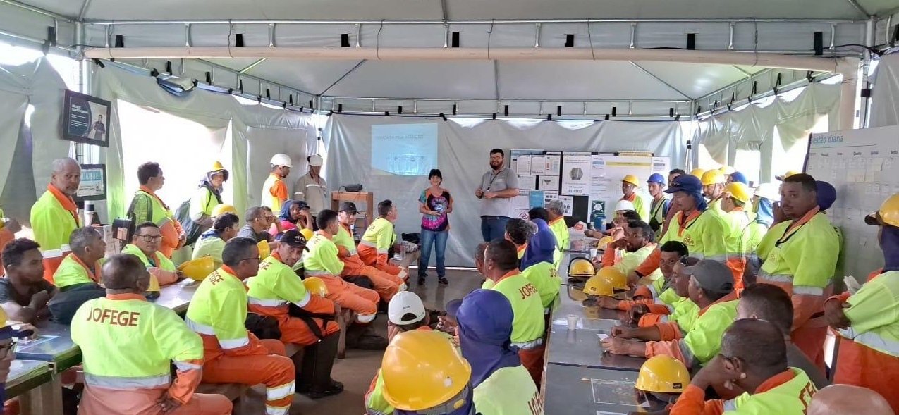 Em alusão ao Janeiro Branco, mês de promoção de cuidados com a saúde mental, a Prefeitura de Sumaré promoveu uma palestra sobre o tema para os colaboradores da empreiteira Jofege, empresa responsável pela construção do viaduto do Jardim Primavera.