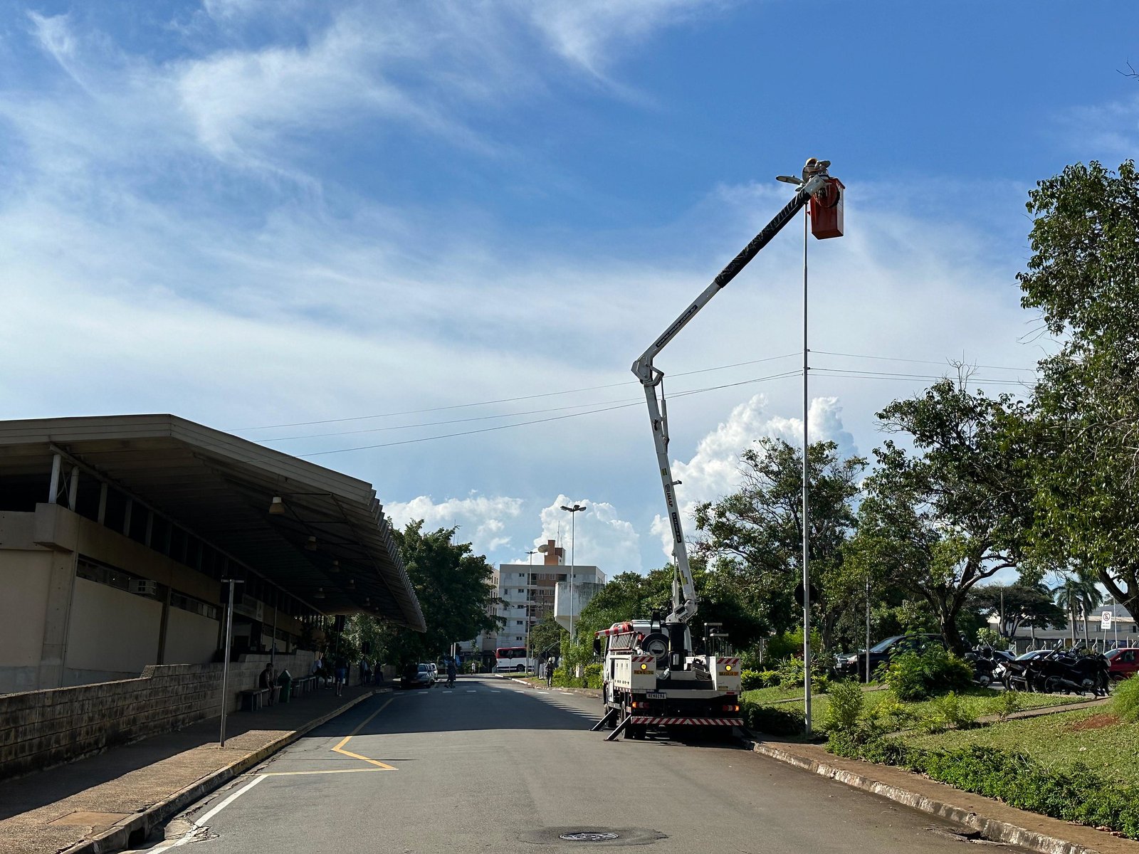 Serão substituídos em torno de 50 pontos de iluminação, localizados em toda área externa da Rodoviária de Americana