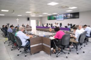 Parlamentares mantiveram o mesmo valor dos subsídios do prefeito, vice-prefeito, secretários e vereadores para o próximo ano.
