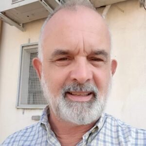 Prefeito e secretário voltavam de São Paulo quando carro atingiu cavalo na rodovia dos Bandeirantes.