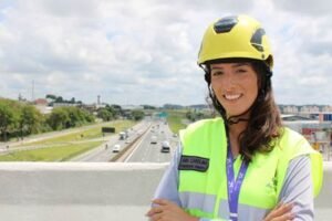 Na prática, há mulheres atuando em todas as áreas, como Conservação Rodoviária, Engenharia, Atendimento Pré-Hospitalar – popularmente conhecido como Resgate – nos guinchos leves, pesados, nas inspeções de tráfego, por exemplo.
