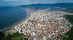 Um homem de 31 anos, identificado como Tiago e residente em Sumaré, foi vítima de afogamento durante o fim de semana na Praia Grande
