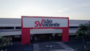São Vicente reinaugura loja