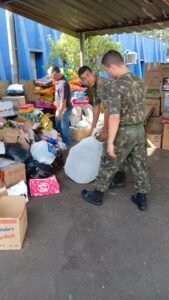 Defesa Civil de Americana envia 1,5 tonelada de roupas ao Rio Grande do Sul