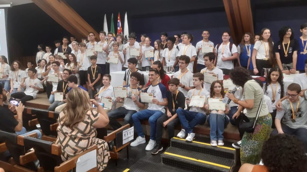 Olimpíada Brasileira de Matemática entrega de medalhas para Americana acontece em junho