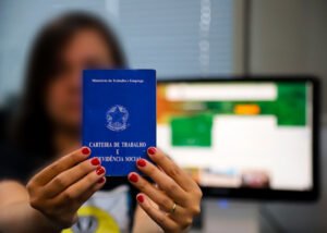 Desenvolve Santa Bárbara oferece 876 vagas de emprego a partir de segunda