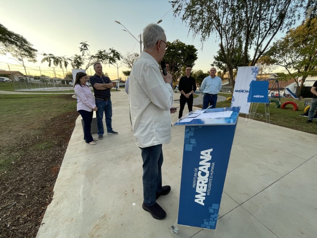Prefeitura entrega revitalização da Praça Virgínia Mietto Faé, no Nova Americana