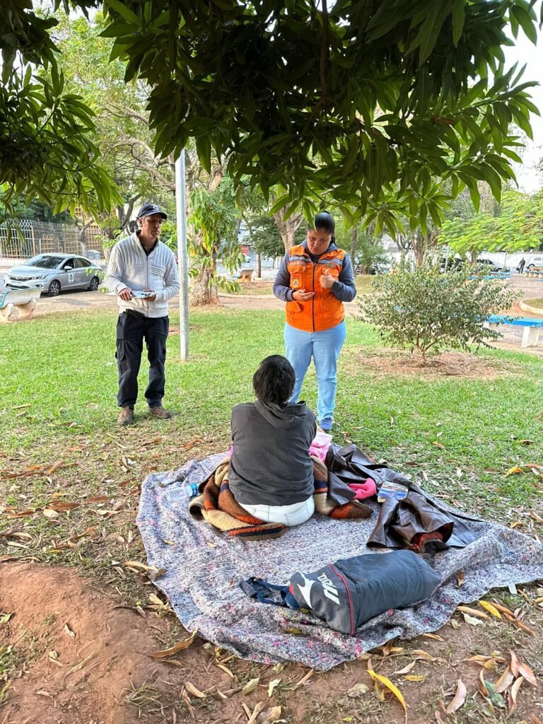 População em situação de rua recebe cobertores e alimentação em ação da Prefeitura de Sumaré