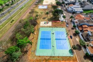 O novo espaço conta com as duas primeiras quadras públicas de Tênis, mais duas quadras de Vôlei de Areia, totalizando quatro, quadra de Basquete 3x3, nova academia ao ar livre, playground, iluminação em LED, alambrados e paisagismo.