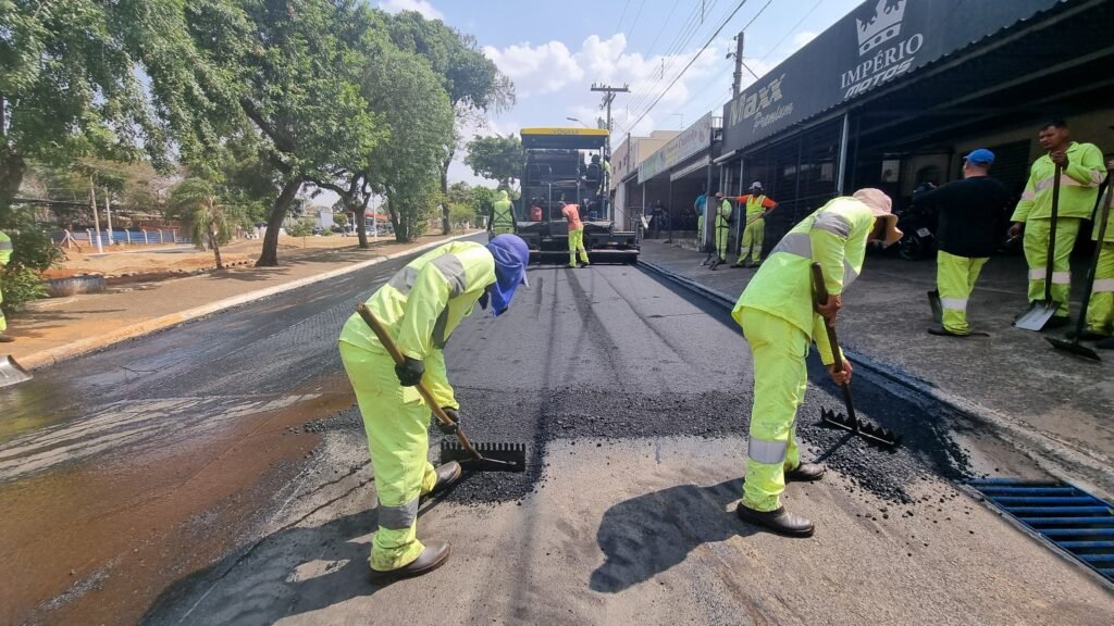 Prefeitura de Americana inicia recapeamento na região da Praia Azul