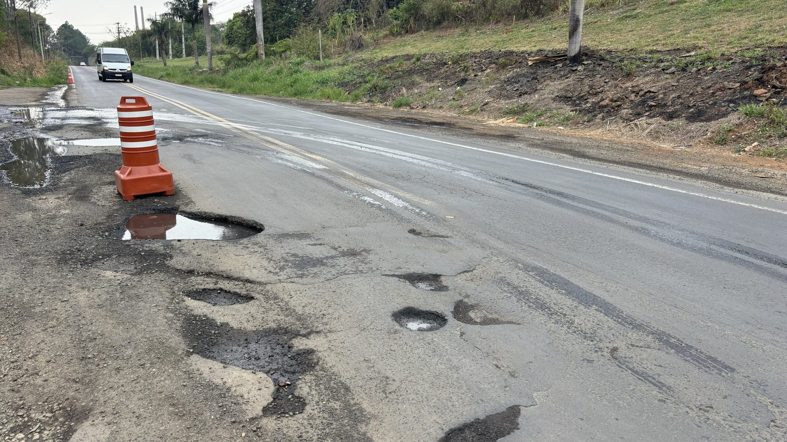 Prefeitura de Americana interdita trecho da Av. Nicolau João Abdalla para obras de drenagem