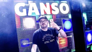 Americana recebe o Maior Evento Flash do Ano! 80, 90 & 2000 com DJ Ganso e show de Jack e Willian