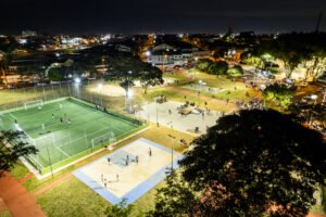 Santa Bárbara oferece aulas de cross fight e dança, além de futebol, handebol e mais