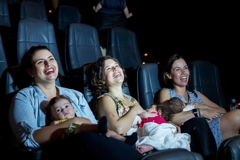 Tivoli recebe sessão adaptada de cinema nesta terça para mães e bebês