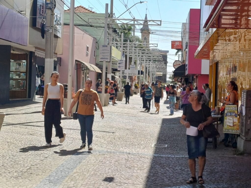 Natal é o período do ano mais esperado pelo varejo dos municípios da base do Sincomercio.