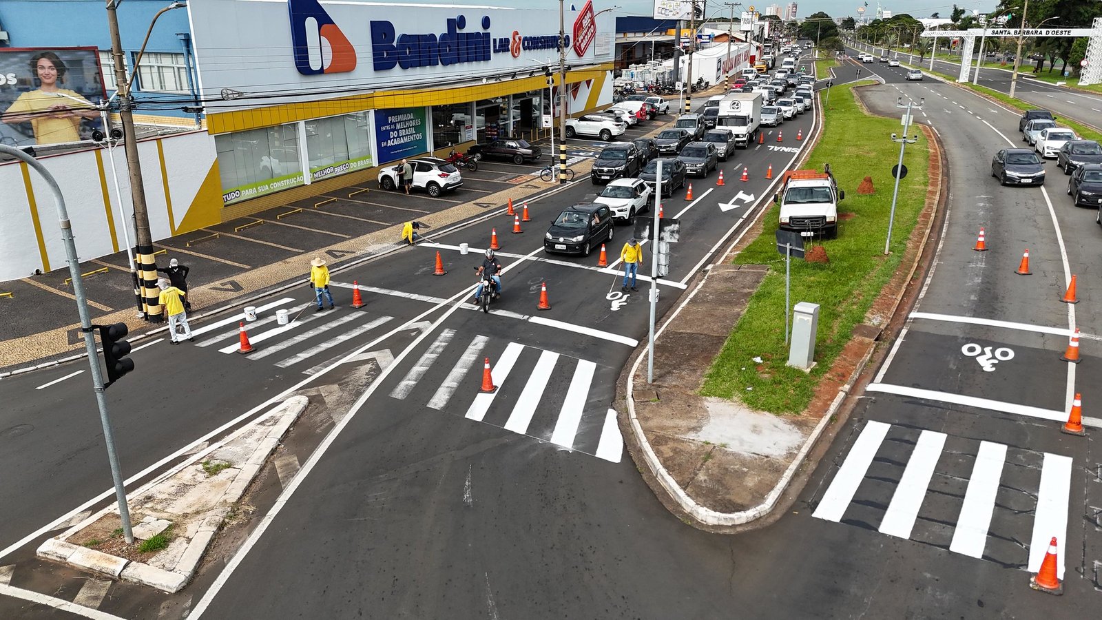 Prefeitura de Americana revitaliza sinalização viária em cruzamento do Jardim Ipiranga