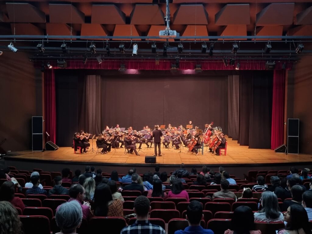 Fevereiro tem stand up, cinema, exposições, teatro e concerto em Americana