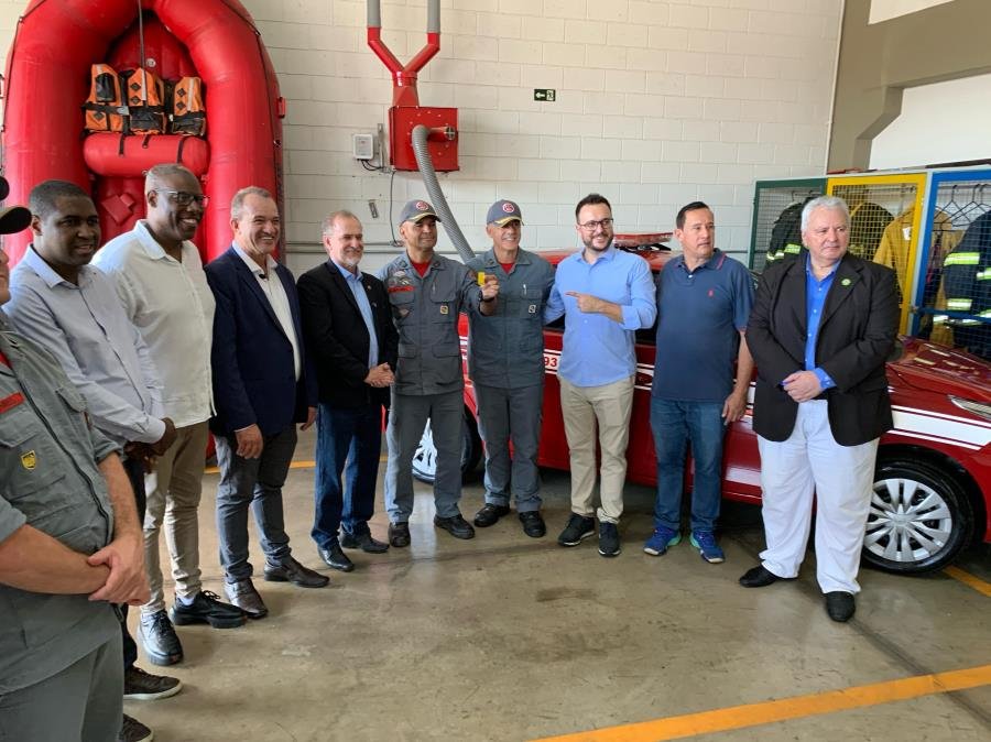 Base dos Bombeiros de Nova Odessa ganha novo veículo e equipamentos