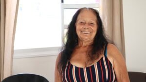 Ex-catadora se emociona com a chegada ao Vida Longa “Era tudo o que eu queria”