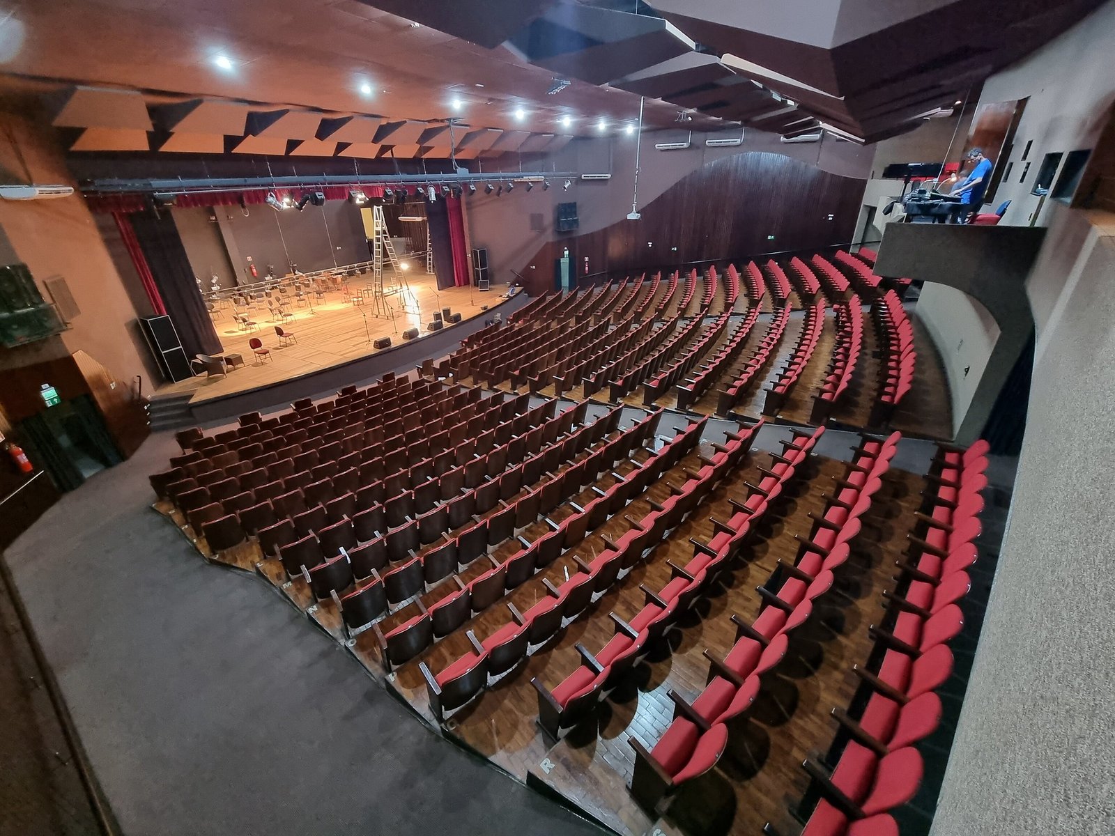 Teatro Municipal de Americana recebe encontro de capoeira neste domingo