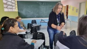 Programa Futuro Certo promove curso gratuito de Manicure e Pedicure em Americana