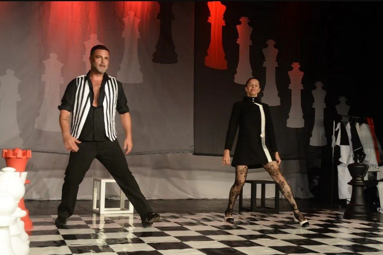 Americana recebe comédia teatral “Casa, Comida e Alma Lavada” nesta sexta-feira