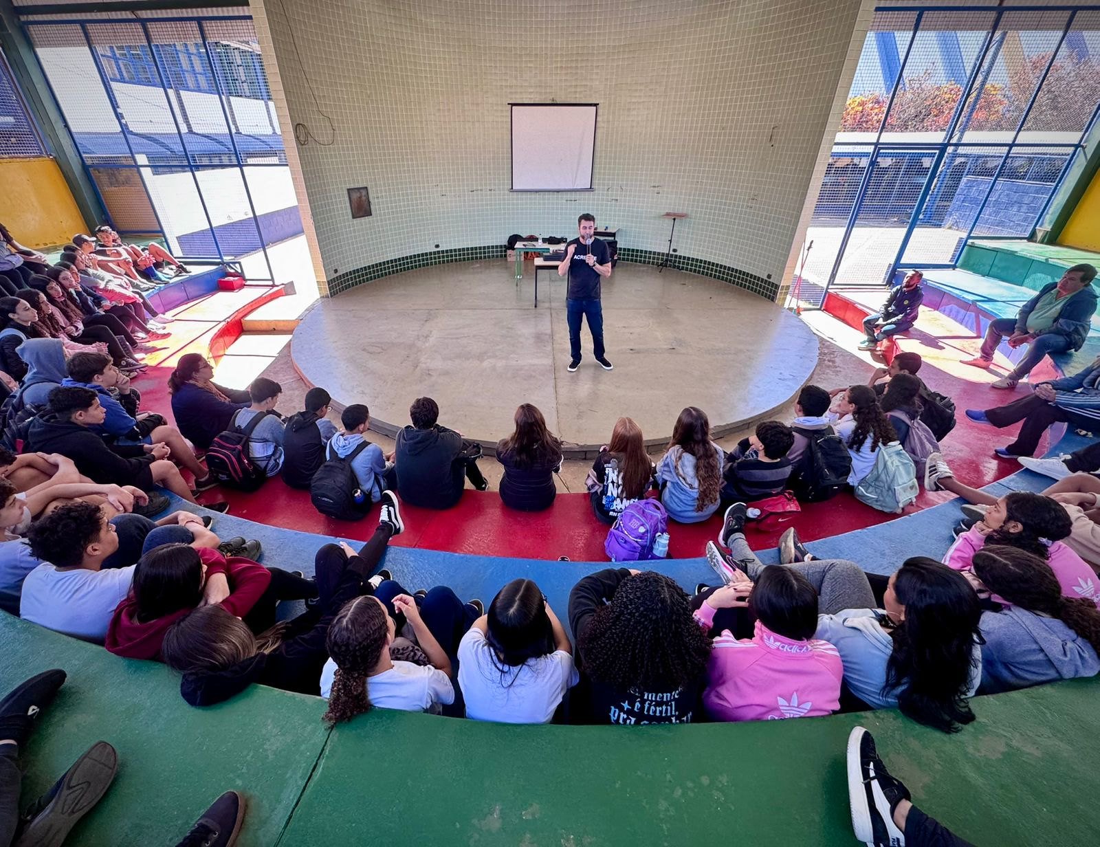 Maratonista Hugo Farias inicia ciclo de palestras para estudantes de Americana