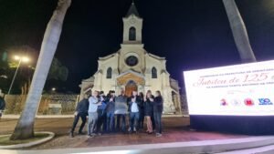 Prefeito Chico entrega revitalização da Praça da Matriz Velha de Santo Antônio