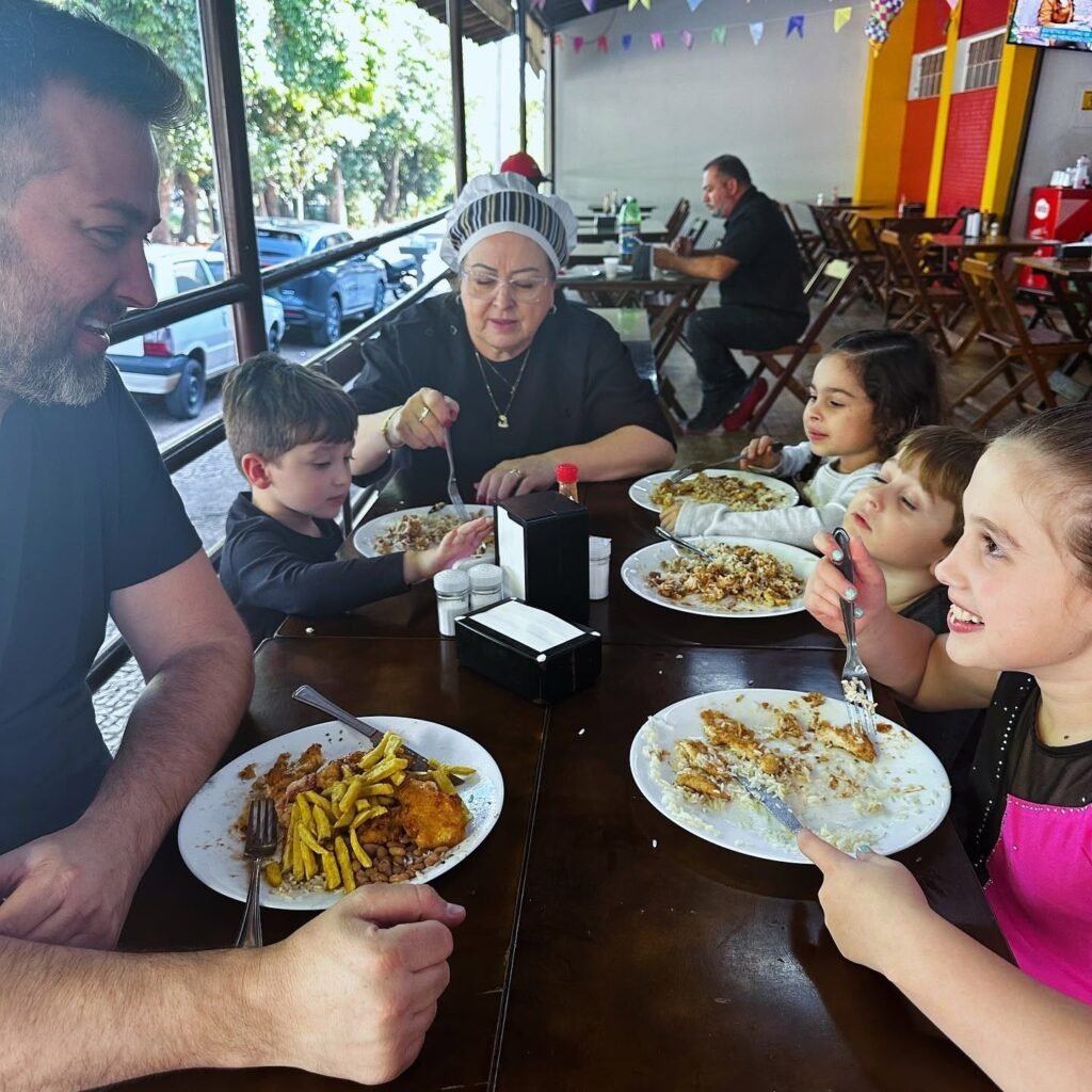 Última semana das férias tem promoção para crianças no Restaurante Dona Maria