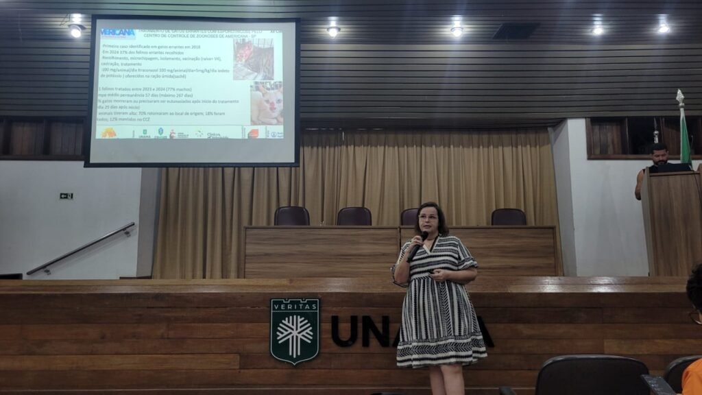 Americana apresenta experiência pioneira no tratamento de doença em gatos durante conferência internacional
