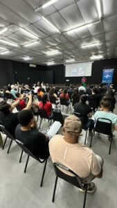 Abertura do programa Vitrine Digital reúne mais de 40 comerciantes de Americana