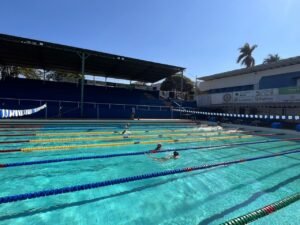 Escolinhas de natação de Americana estão com inscrições abertas para aulas gratuitas no Centro Cívico