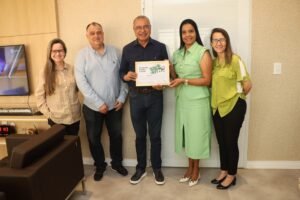 Hortolândia recebe certificado do Consimares por projeto de sustentabilidade no Paço
