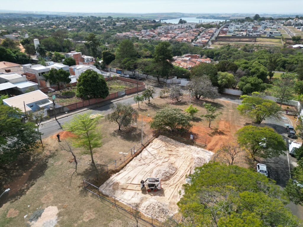 Praça Allan Kardec, no Jardim Brasil, ganhará nova quadra de areia