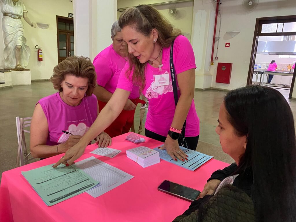 Rosa do Bem inicia Campanha Por Amor à Vida 2025 e realiza agendamentos para 600 mamografias no próximo fim de semana