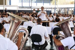 Banda Municipal faz apresentação gratuita em homenagem à padroeira do Brasil e às crianças
