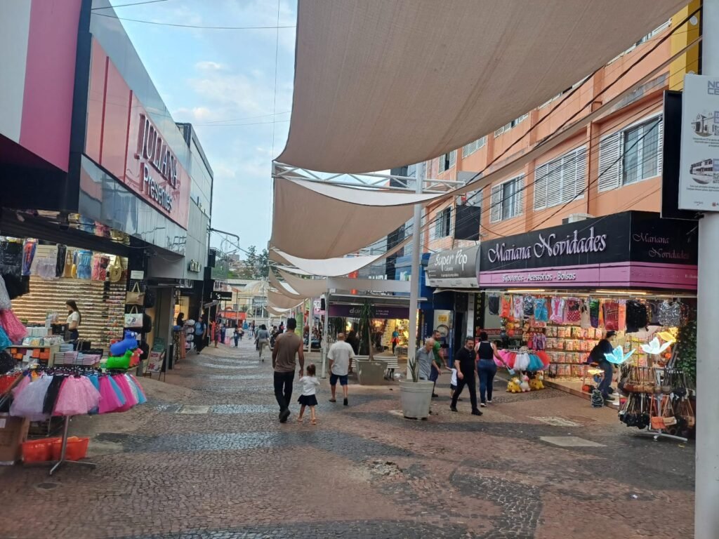 Centro de Americana tem programação especial para as crianças e horário ampliado neste sábado