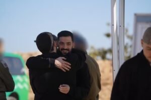 Hamas liberta últimos 20 reféns vivos após dois anos de cativeiro