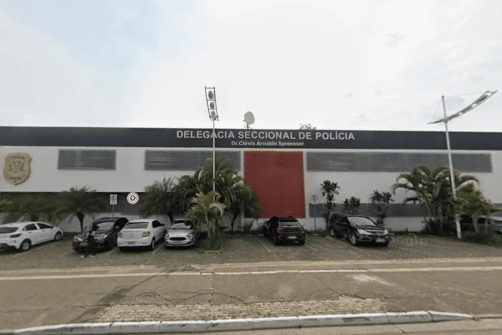 Menino de 11 anos atira acidentalmente no rosto de criança de 9 em Jundiaí com arma do pai
