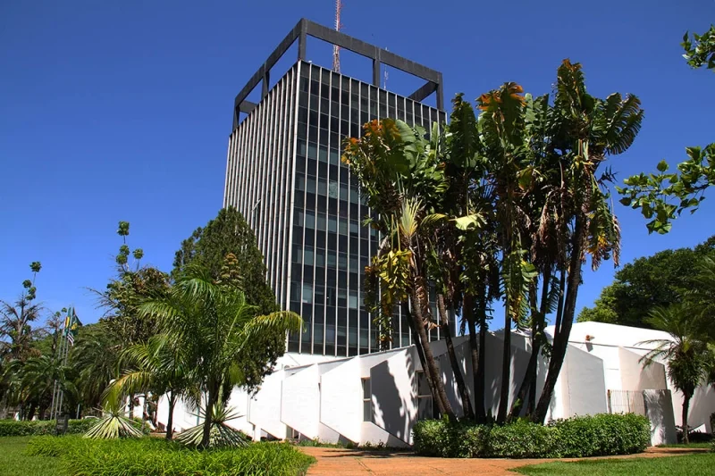 Prefeitura de Santa Bárbara é questionada por atrasos no programa Bolsa Creche
