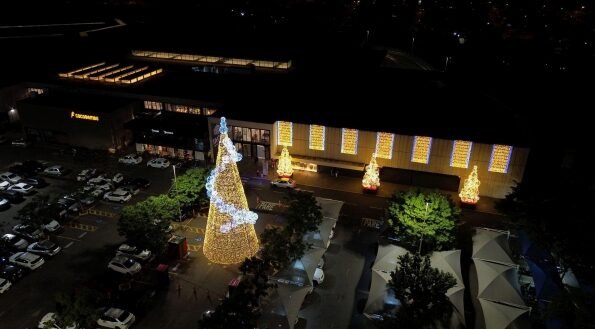 Papai Noel chega no dia 8 de novembro e abre temporada natalina do Tivoli Shopping