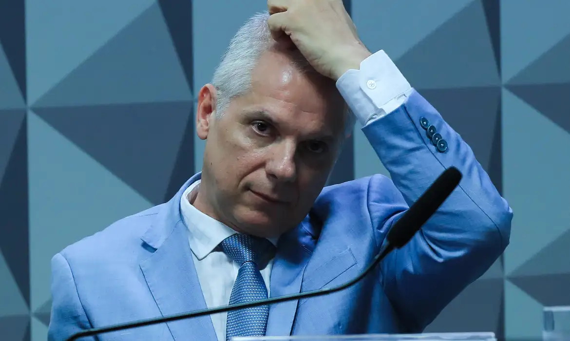 Polícia Federal prende ex-presidente do INSS nesta quinta-feira