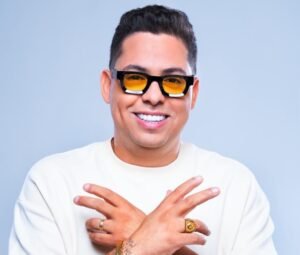 “Alô, Virgínia”, do compositor americanense Rennan, entra no top 50 do Spotify no Brasil