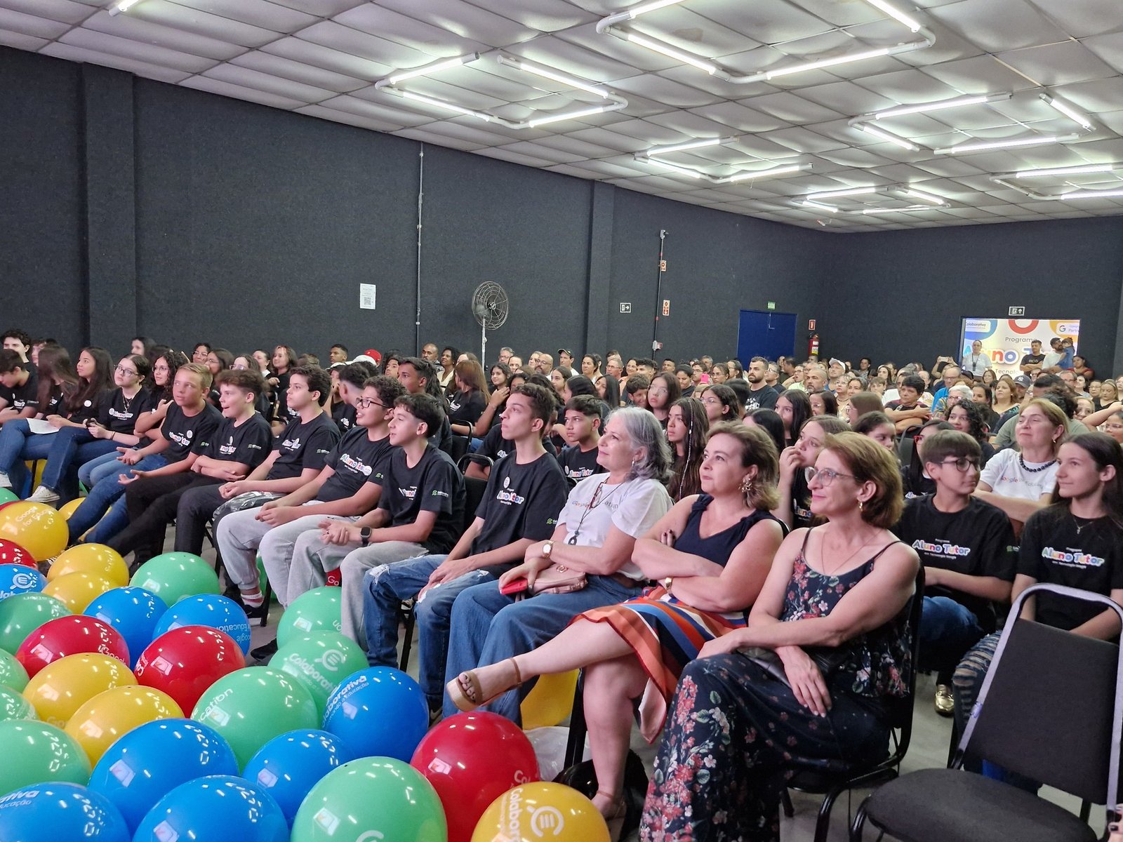 Americana forma turma de 93 Alunos Tutores em Tecnologia Google