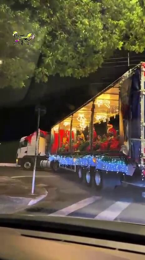 Carreta de Natal do Pernas da Alegria promete encantamento, música e inclusão pelas ruas de Americana no dia 21