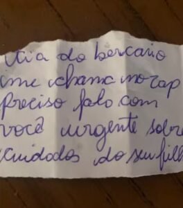 Funcionária esconde bilhete em mamadeira para denunciar maus-tratos a criança autista em creche