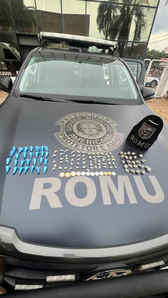 Gama prende dupla por tráfico de drogas em casa abandonada na região da Praia Azul