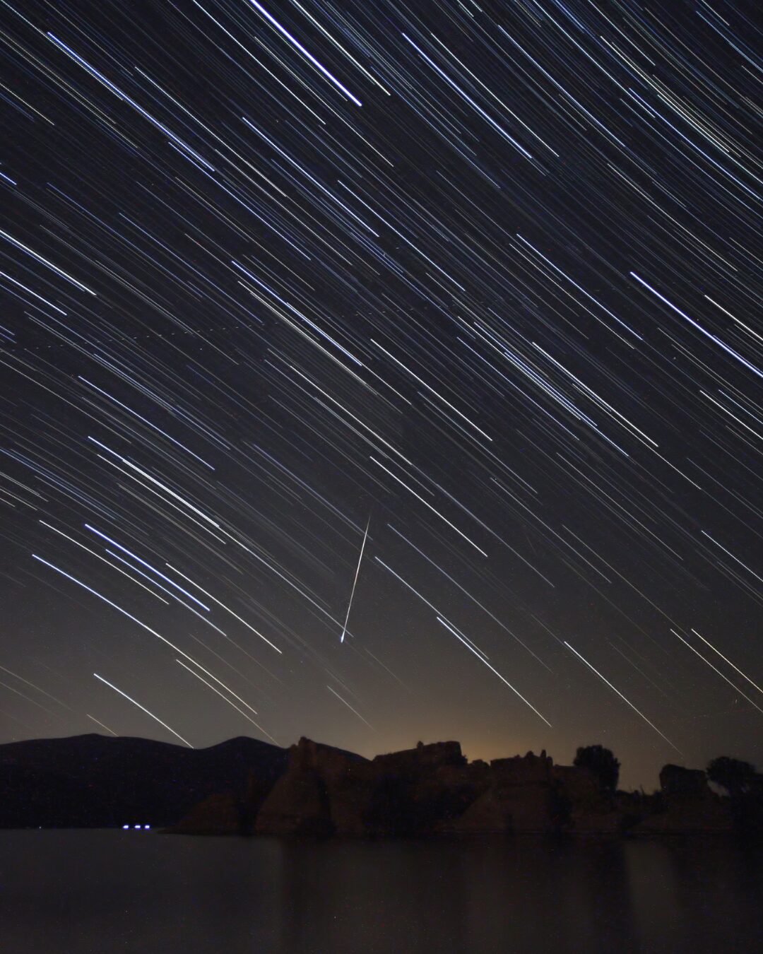 Chuvas de meteoros prometem espetáculo no céu em 2026