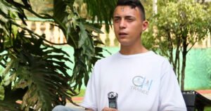 Jovem que teve “eu sou ladrão e vacilão” tatuado na testa em 2017 é preso após furtar UBS em Diadema